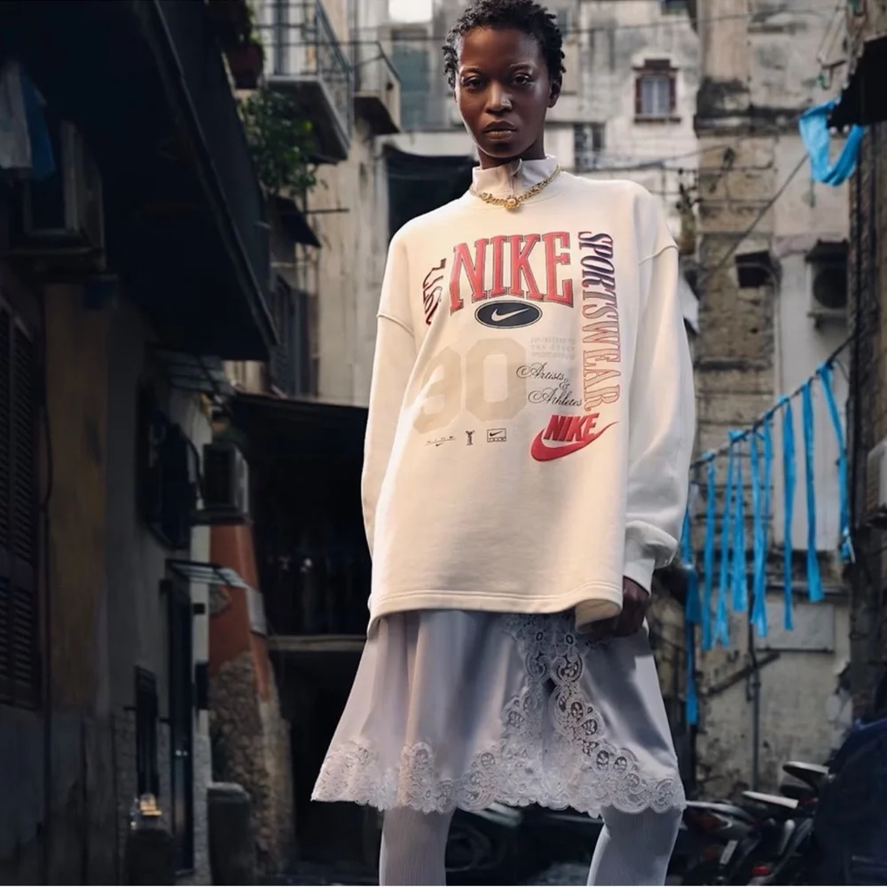 Nike Sportswear Oversized Crew-Neck French Terry Sweatshirt